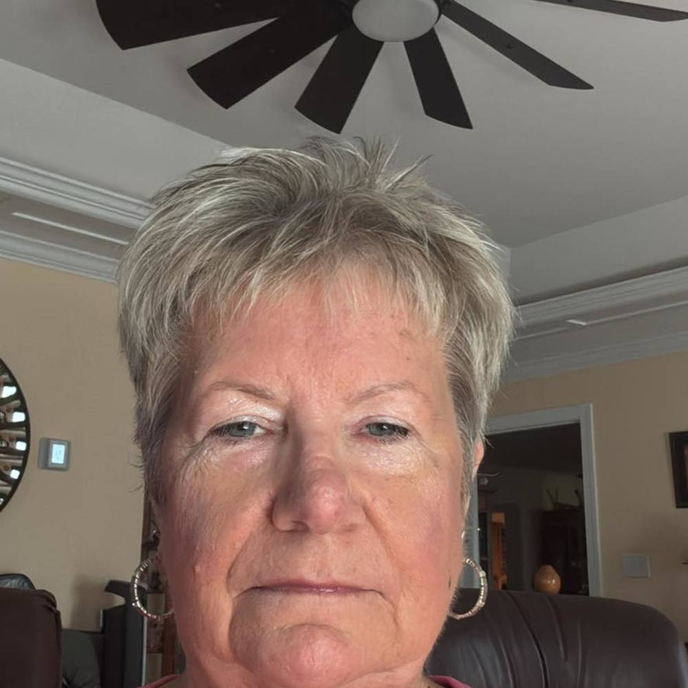 Meet your Posher, Cris